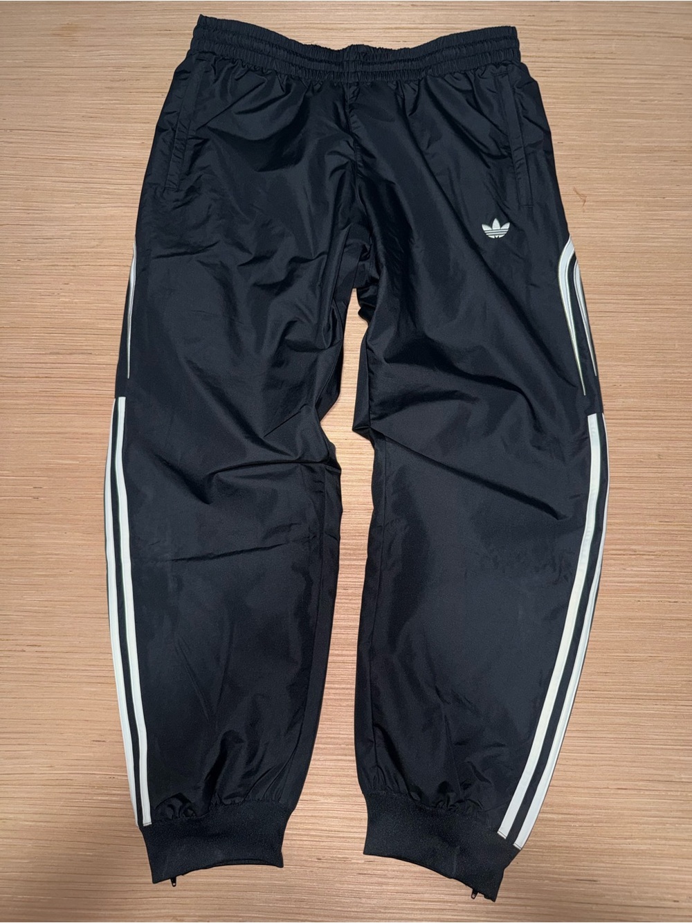 NWT | ADIDAS ATLANTA TRACK PANTS | X-Large